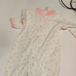 Carter's sleeper newborn white and pink flowers